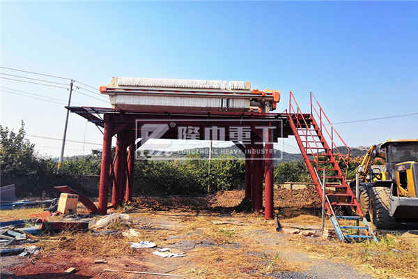 板框壓濾機(jī)、廂式壓濾機(jī)的運(yùn)作壓力差分析