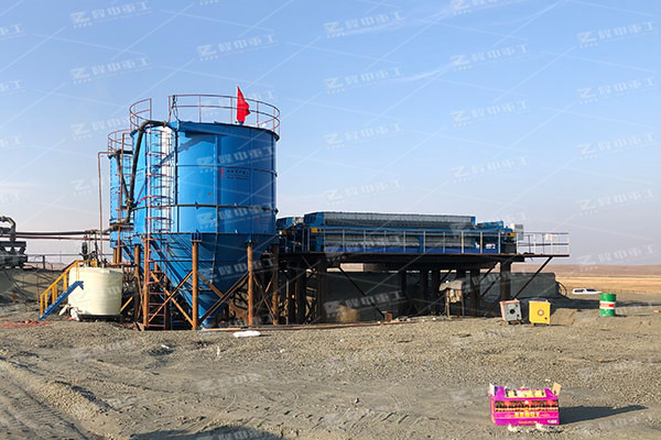 200平方的壓濾機有嗎？污泥脫水機多少錢一臺？