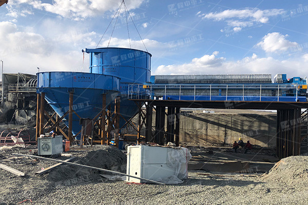 怎樣提高隔膜壓濾機(jī)污泥處理效果，有哪些需要注意事項(xiàng)？